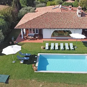 https://villa-madeleine.it-lombardy.com